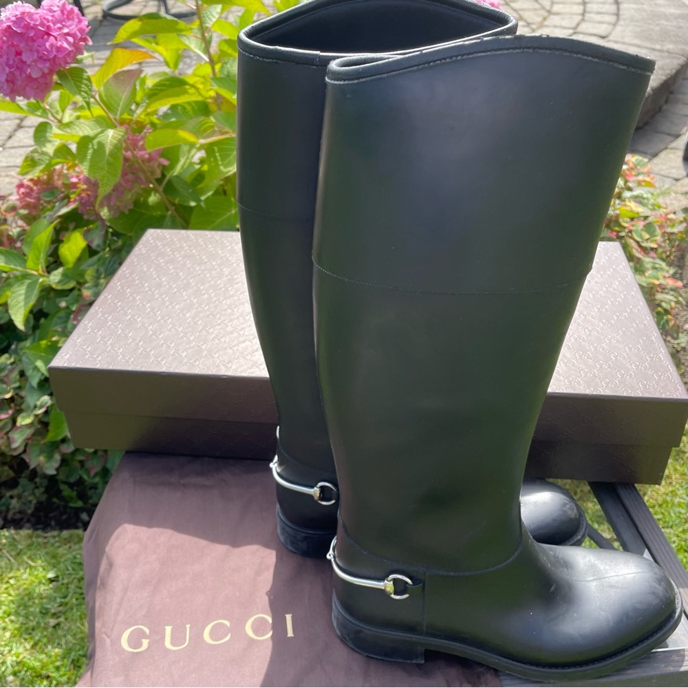 Gucci Rubber Riding Boots with Horsebit Accent 
Size: 40 | US 9.5-10
